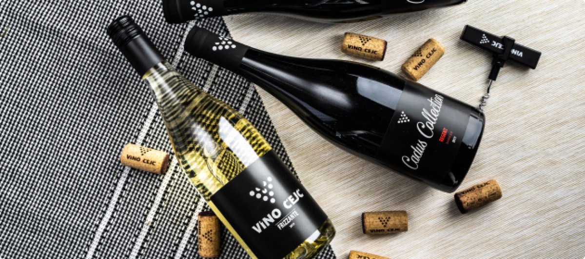 Chardonnay je původní francouzská bílá moštová odrůda z Burgundska Chardonnay je původní francouzská bílá moštová odrůda z Burgundska